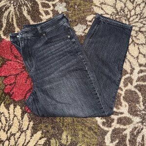 American Eagle Strigid Mom Jeans